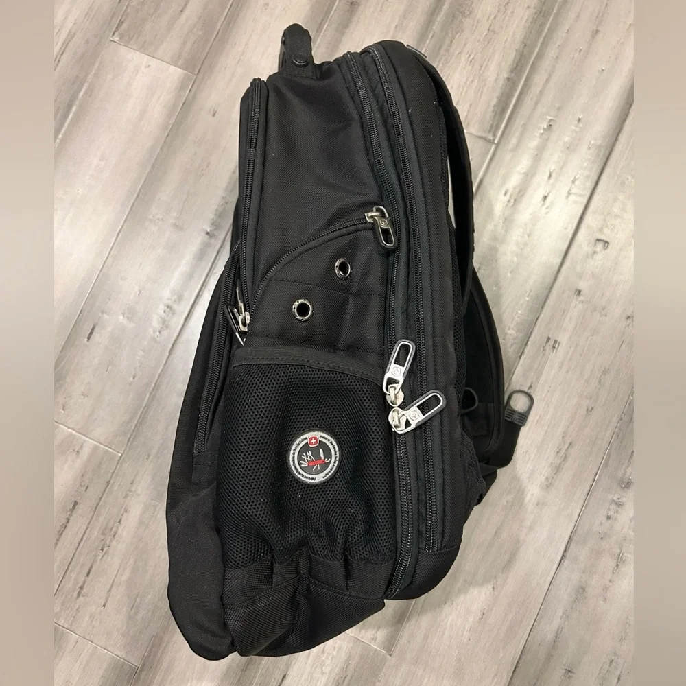 SWISSGEAR ScanSmart Backpack - Picture 3 of 8